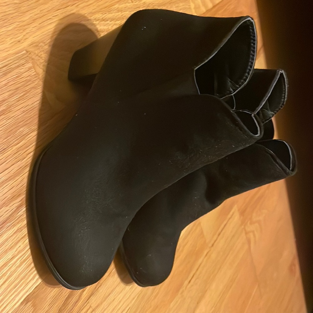 Simply Southern black booties